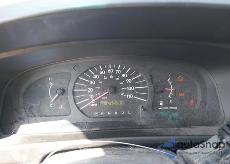 1998 Toyota Sienna Ce from USA, damaged, VIN 4T3GF19C2WU063623